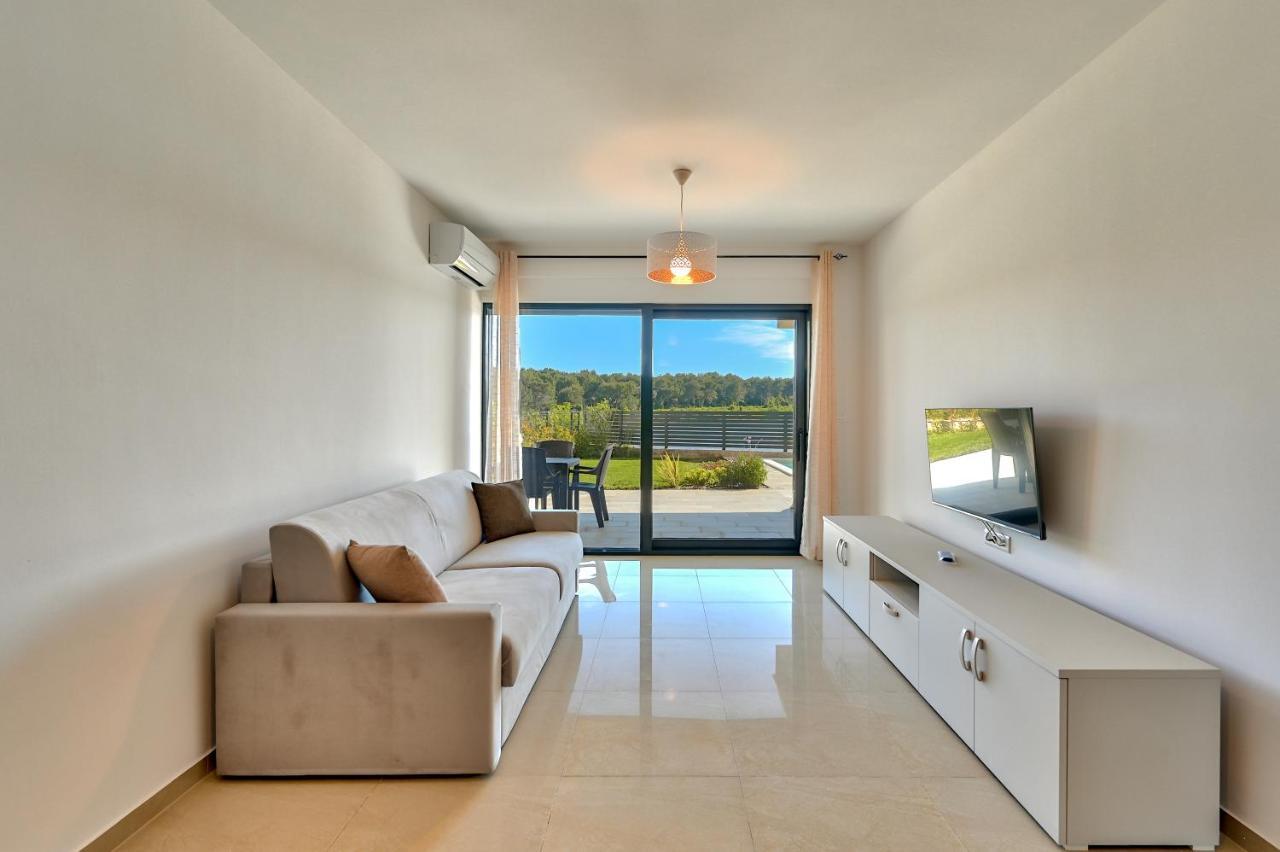 Gold Apartment Medulin Exterior photo
