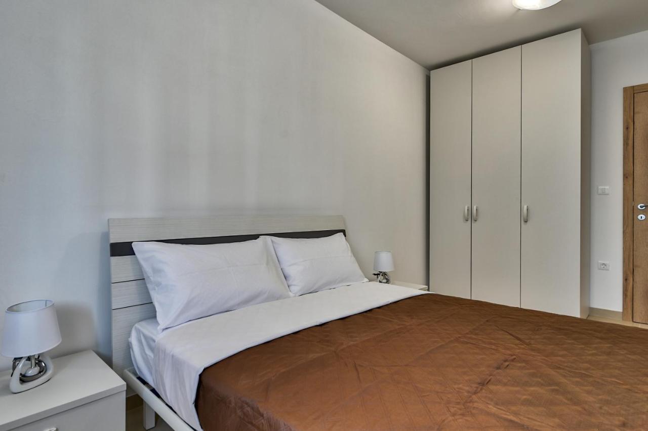 Gold Apartment Medulin Exterior photo